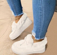 Load image into Gallery viewer, 2023 Women Winter Boots Warm Plush Velvet Ankle Snow Boots Lace up Soft Winter Sneakers Comfortable Cotton Shoes for Women